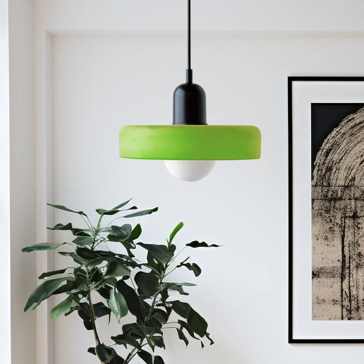 Bauhaus-pendel i farvet glas