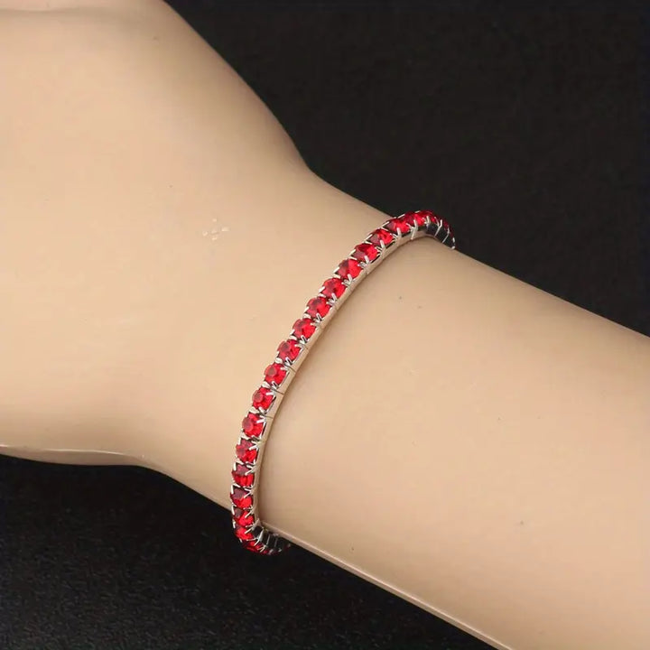 Elegant armbånd i hvidguld med raffineret design