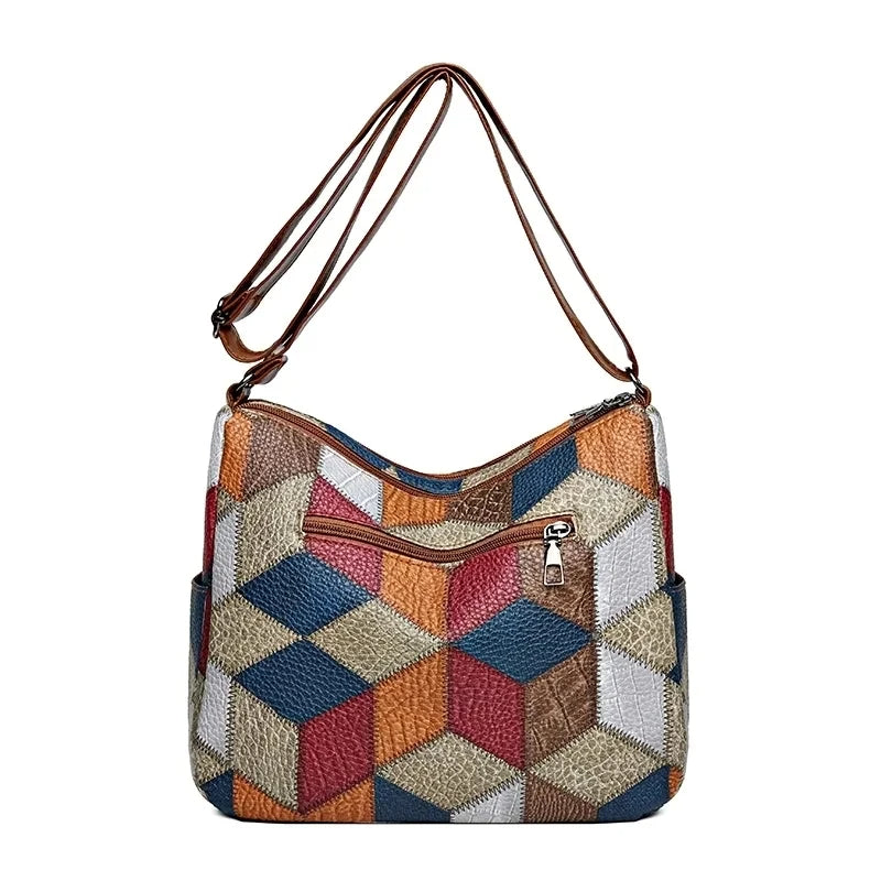 Patchwork-taske til hverdagen med indsatser i kunstlæder.