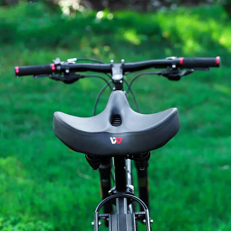 Ergonomisk og bred cykelsadel med ekstra polstring for optimal komfort