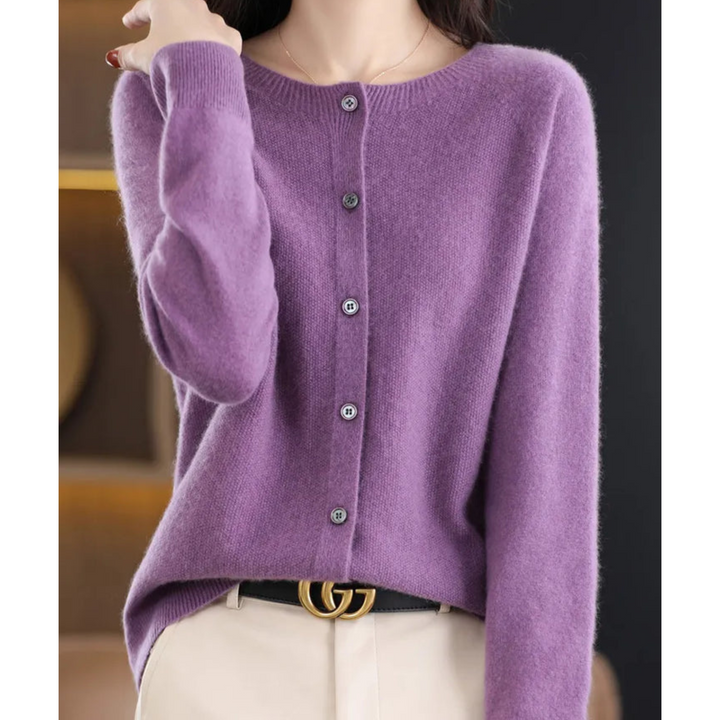 Cardigan til damer i merinould og kashmir – elegant vinterstrik med rund hals
