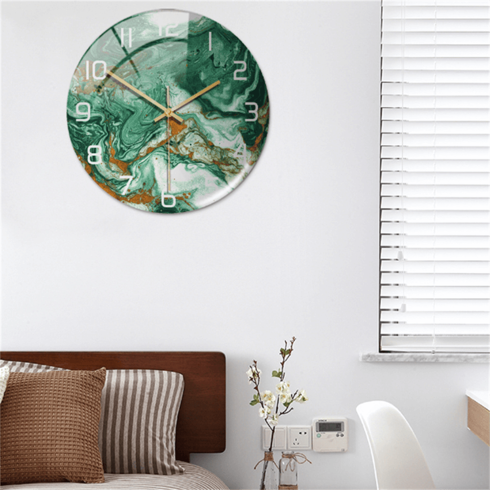Elegant vægur med marmoreffekt – MarbleTime