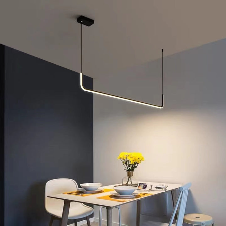 Arisha moderne LED-lysekrone i guld/sort metal til spisestue/stue