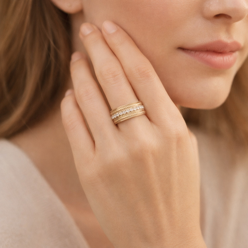 Vintage guldring med zirkonia