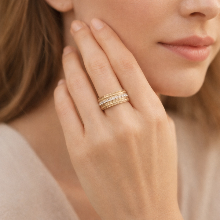 Vintage guldring med zirkonia