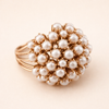 Ring med indlagt perleaccent