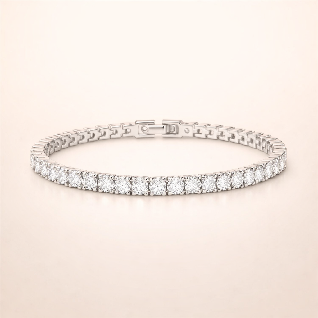 Elegant tennisarmbånd i hvidguld med raffineret glans