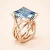 Elegant ring i roseguld med zirkoniadetaljer