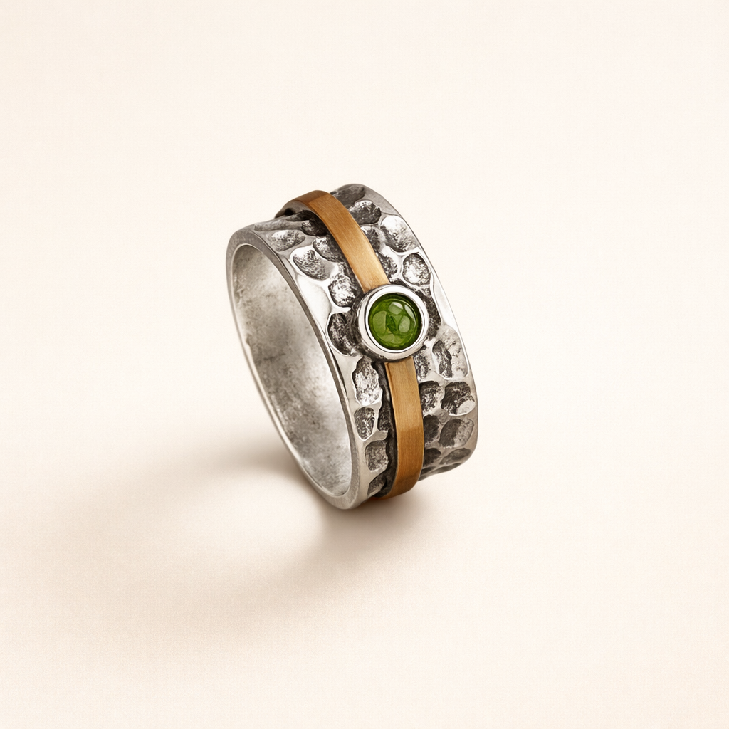 Raffineret ring med grøn zirkonia
