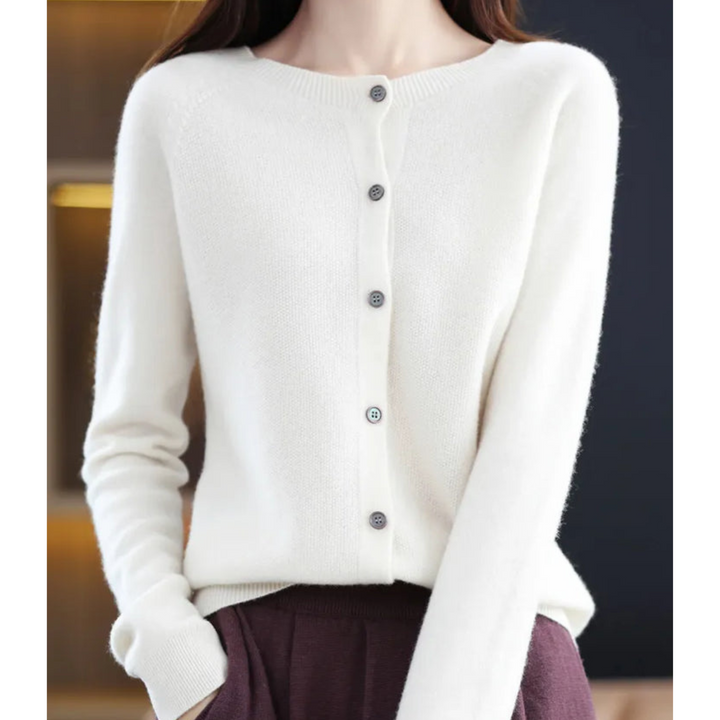 Cardigan til damer i merinould og kashmir – elegant vinterstrik med rund hals