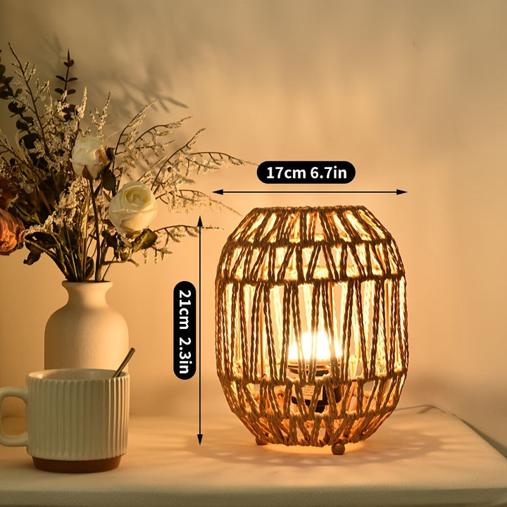 Boheme Rattan Bordlampe – Håndlavet Lysaccent til Soveværelse eller Stue