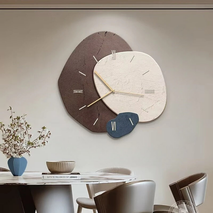 LunaWood væg-ur – naturlig elegance med blødt LED-lys