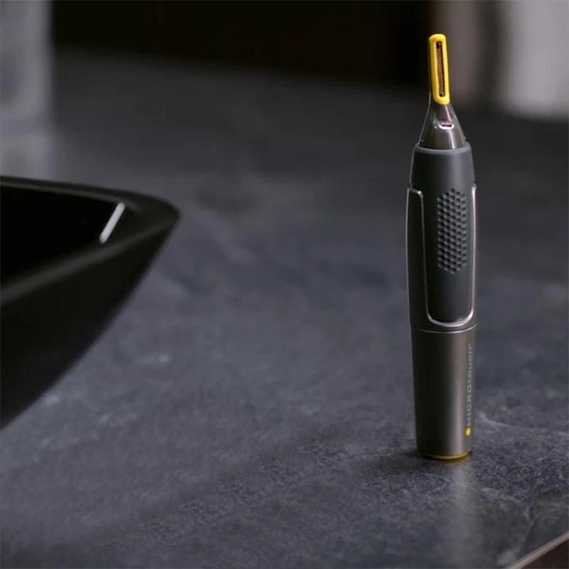 Professionel ultratynd præcisionstrimmer | Klinger i rustfrit titanium-stål | Indbygget LED-lys | Mikro-oscillationsteknologi | Til næse, ører og konturer