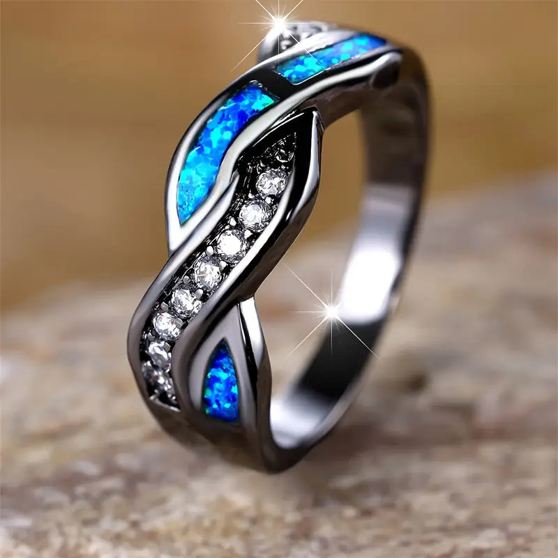 Elegant ring i hvidguld med raffineret design