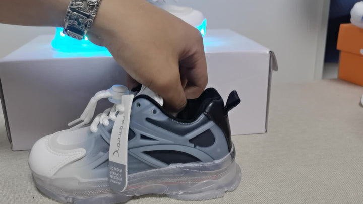 Lyssneakers til børn – farverige, LED-belysning til et legende look