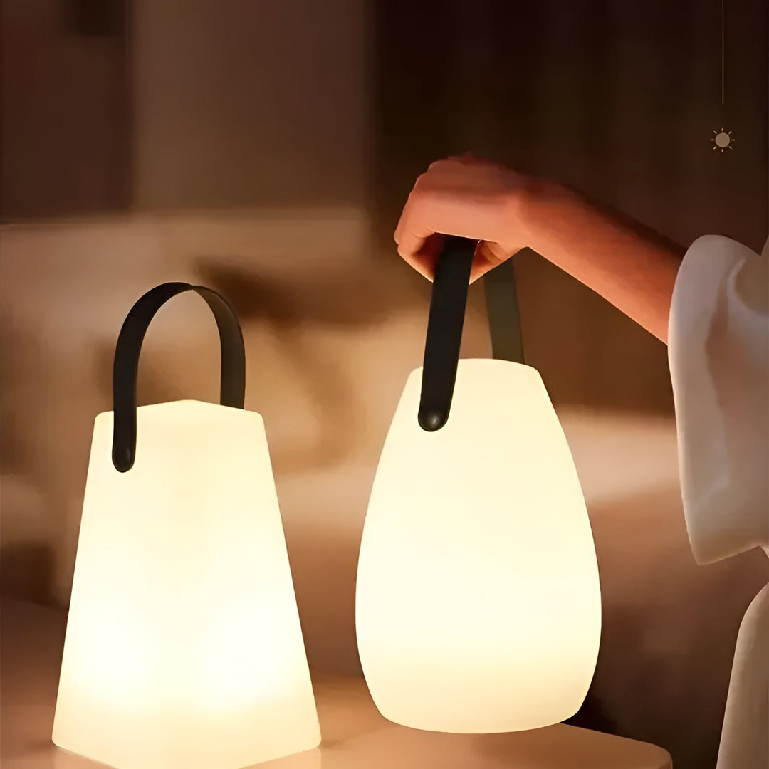 Vandtæt trådløs LED-bordlampe til inde og ude - Lumora