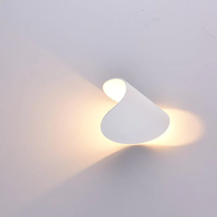 Justerbar Up-Down-LED-væglampe – varmt stemningslys, moderne design