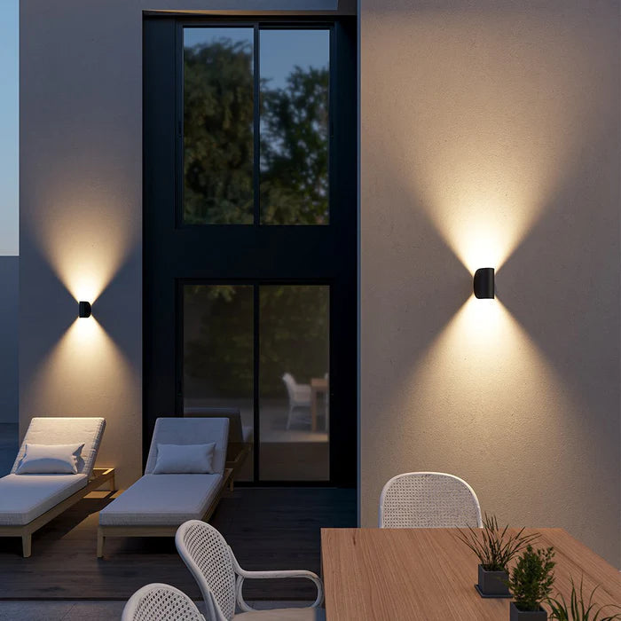 Justerbar Up-Down-LED-væglampe – varmt stemningslys, moderne design