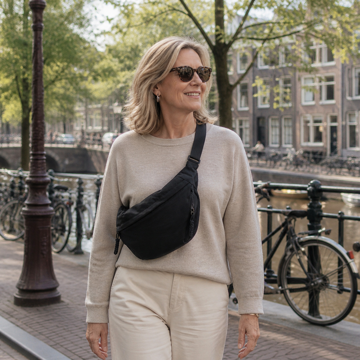 Skuldertaske - justerbar bærerem, crossbody i nylon med flere lommer