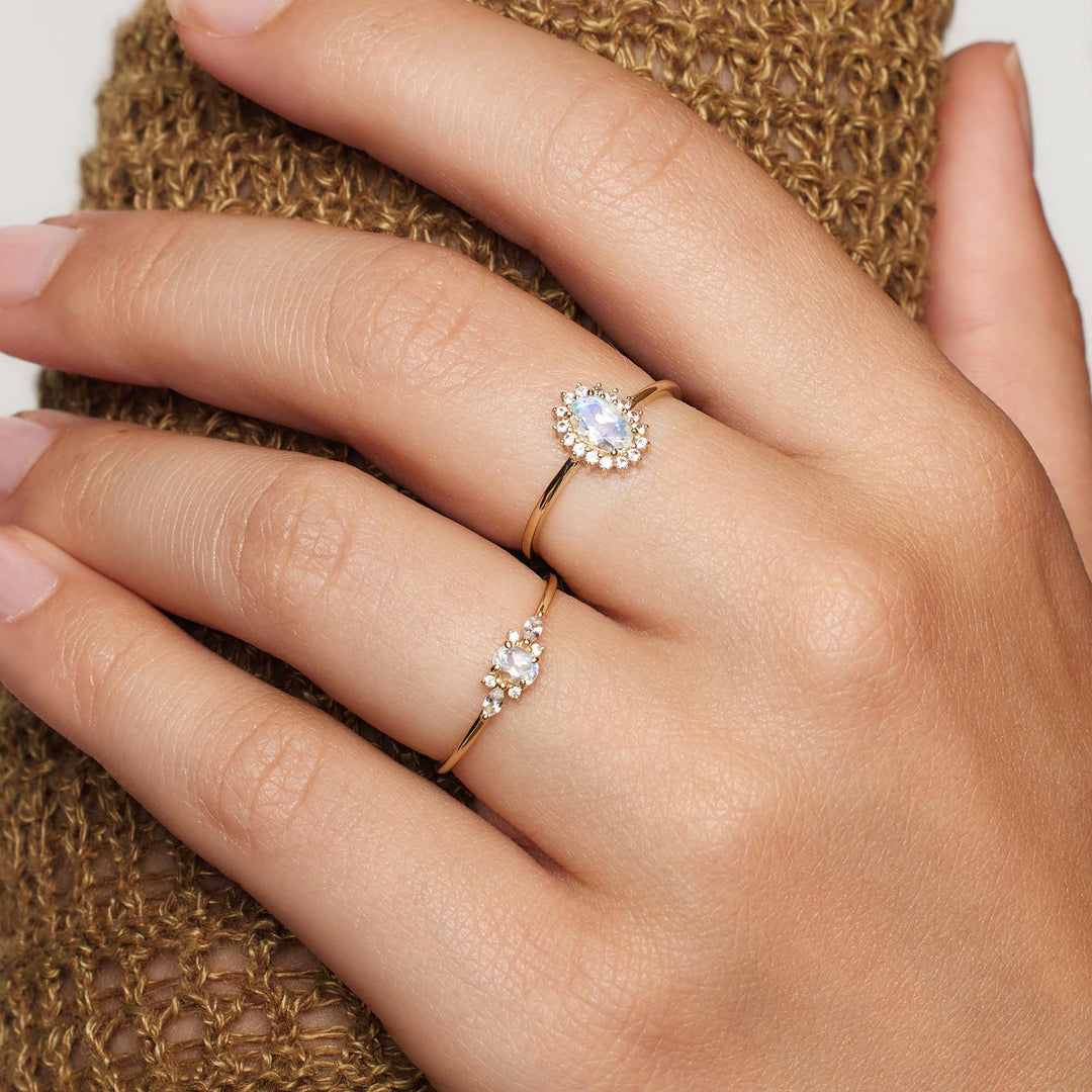 Guld opalring med diamant