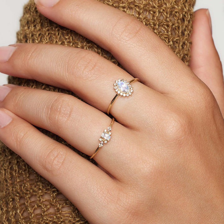 Guld opalring med diamant