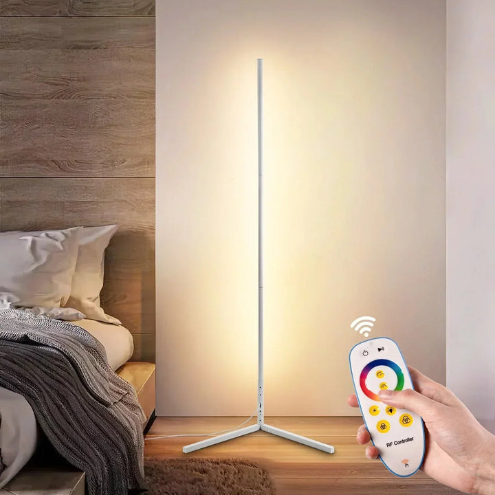 Dæmpbar LED-hjørnegulvlampe med fjernbetjening