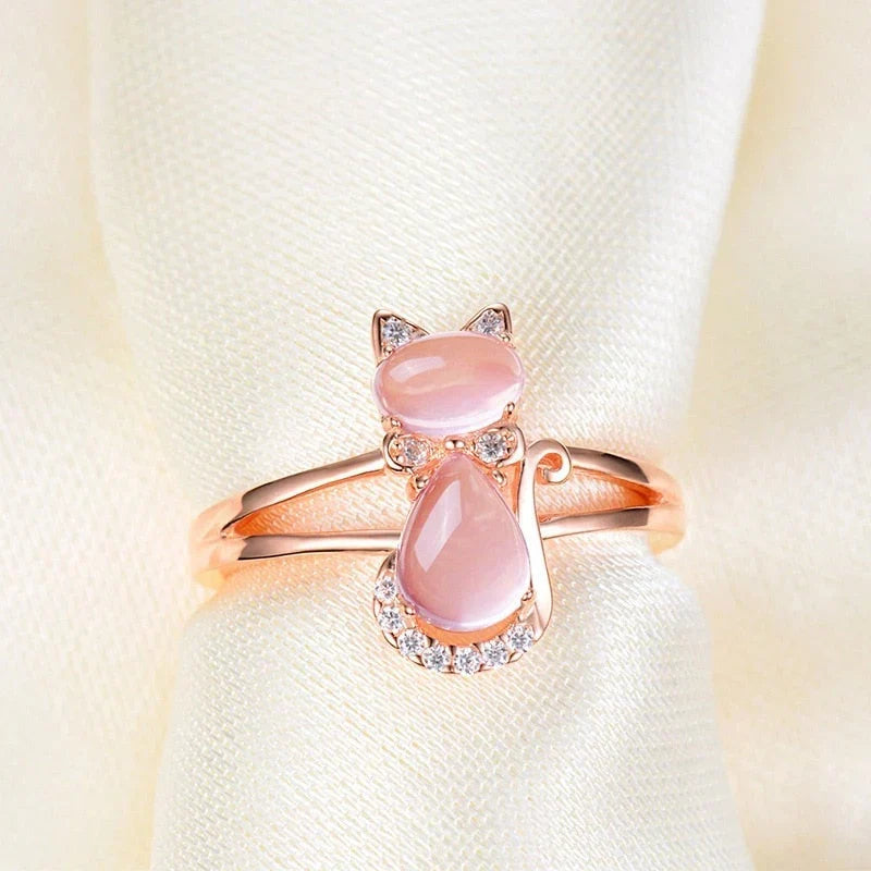 Elegant ring i roseguld med raffineret design