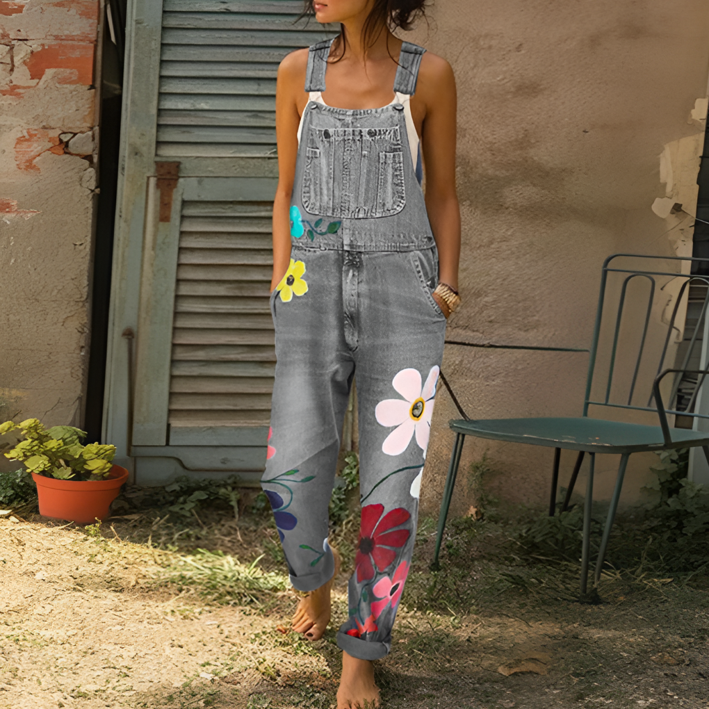 Stilfuld denimheldragt med blomstermønster