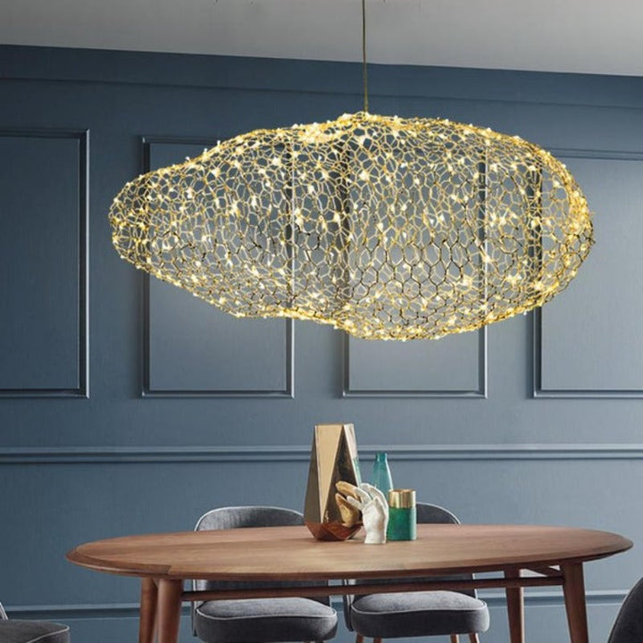 Håndlavet skyformet jernlampe med LED-stjernepunkter til art deco-interiør