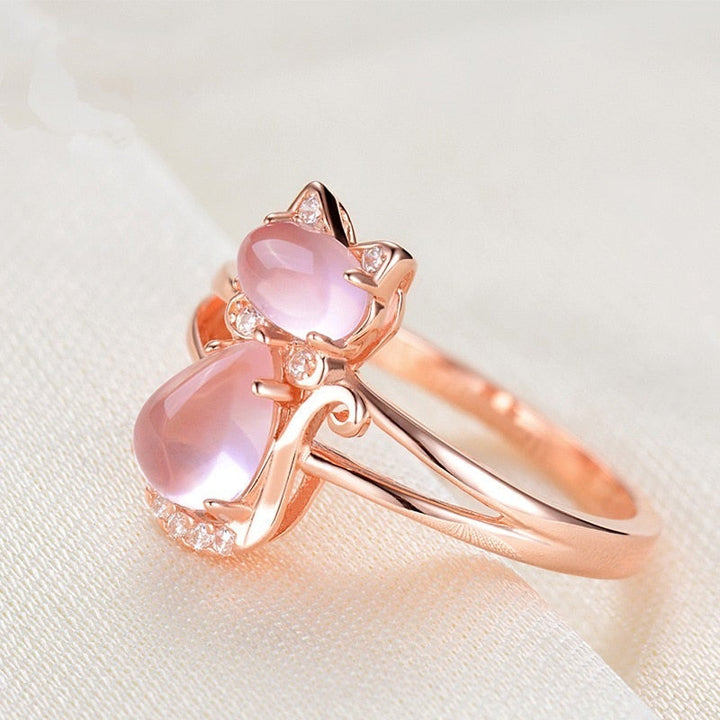 Kattering i Roseguld