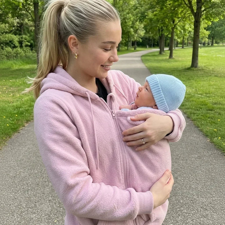 Hyggelig sherpa-fleece-hoodie med aftagelig babybæreindsats med lynlås