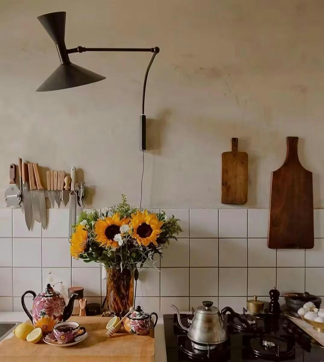 Justerbar væglampe Lustra Marseille