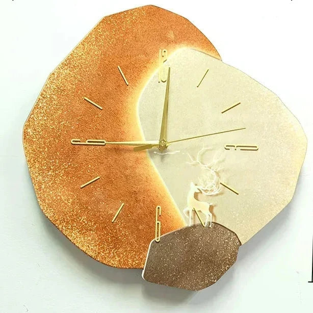 Moderne vægur med unikt design