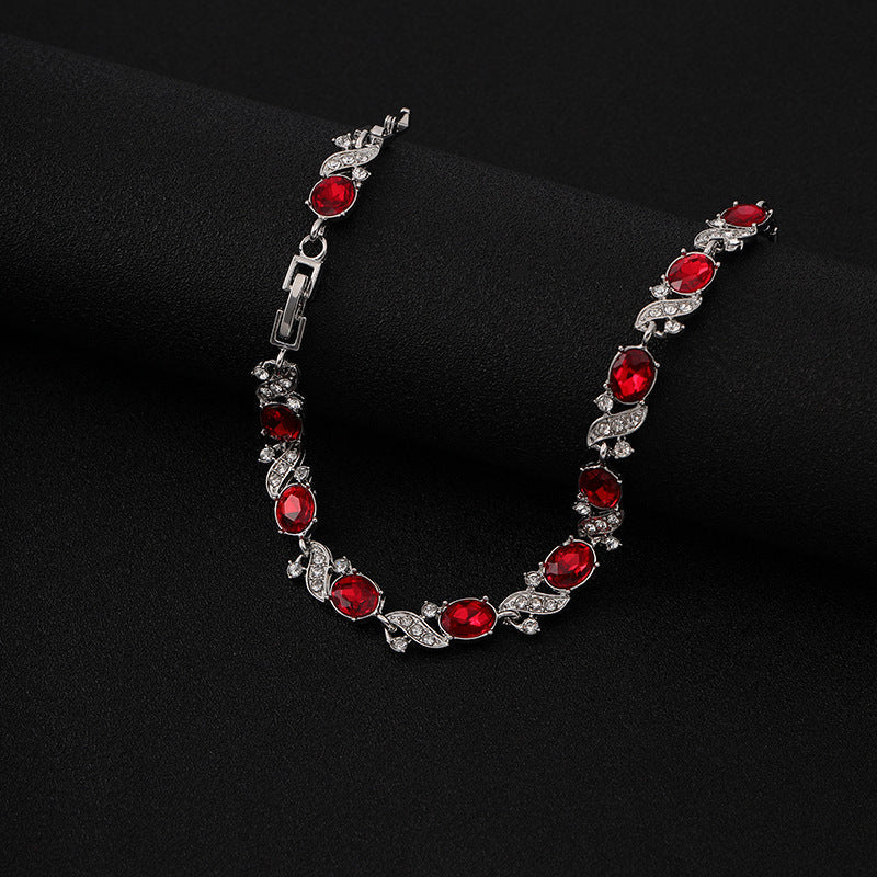 Elegant armbånd med raffinerede detaljer