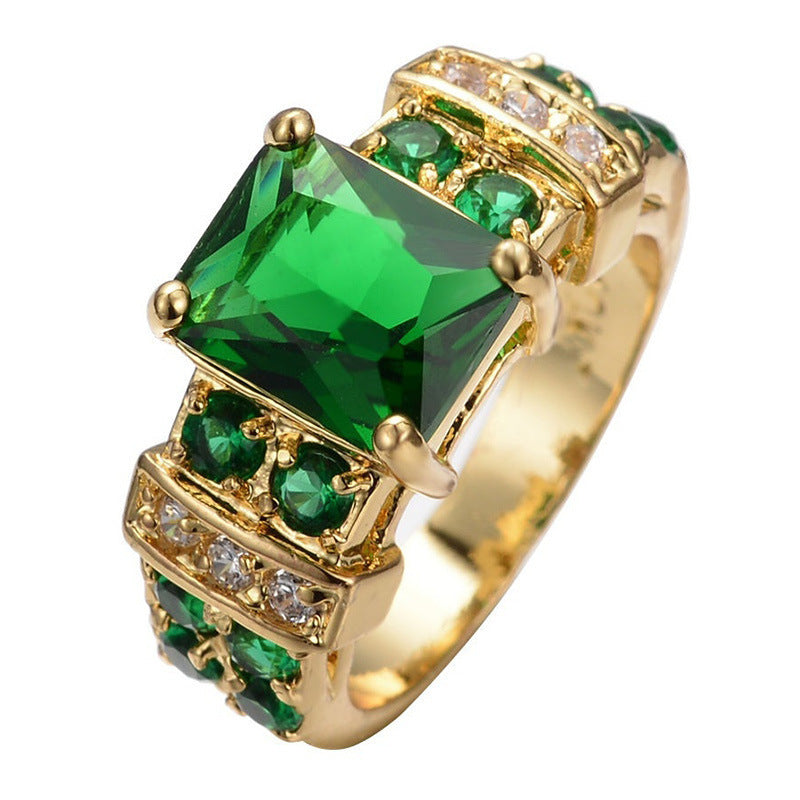 Elegant guldring med raffinerede detaljer
