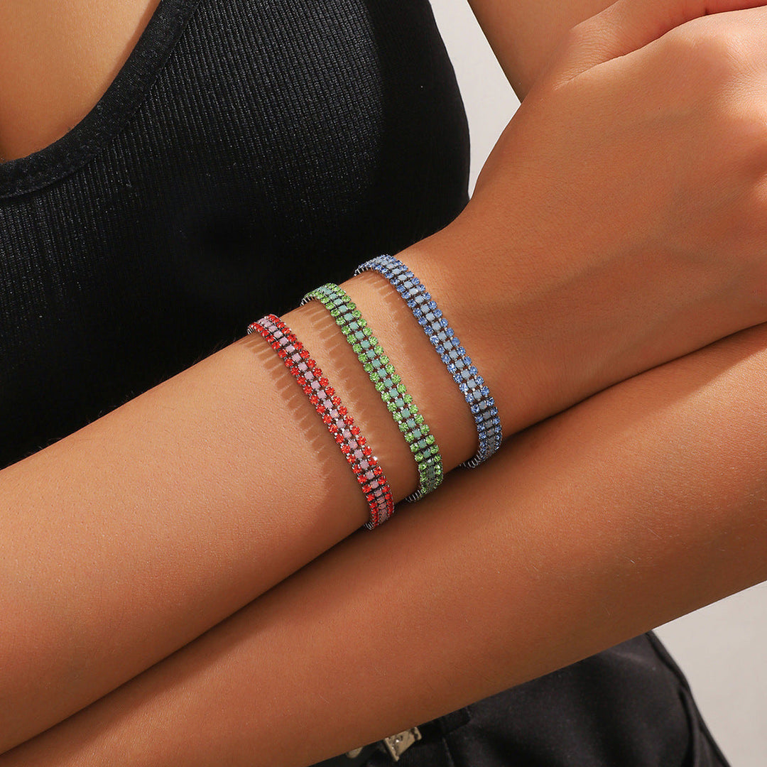 Elegant armbånd i hvidguld med raffineret glans