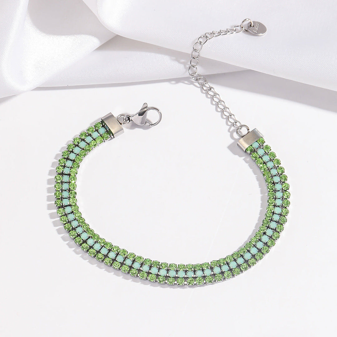Elegant armbånd i hvidguld med raffineret glans