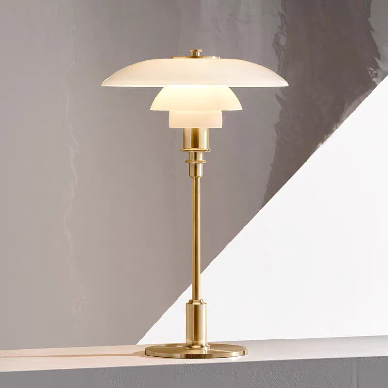 Bordlampe i dansk design