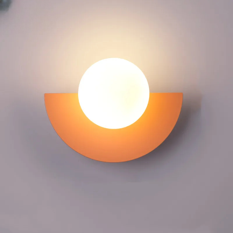 Moderne LED-væglampe i geometrisk halvcirkelstil