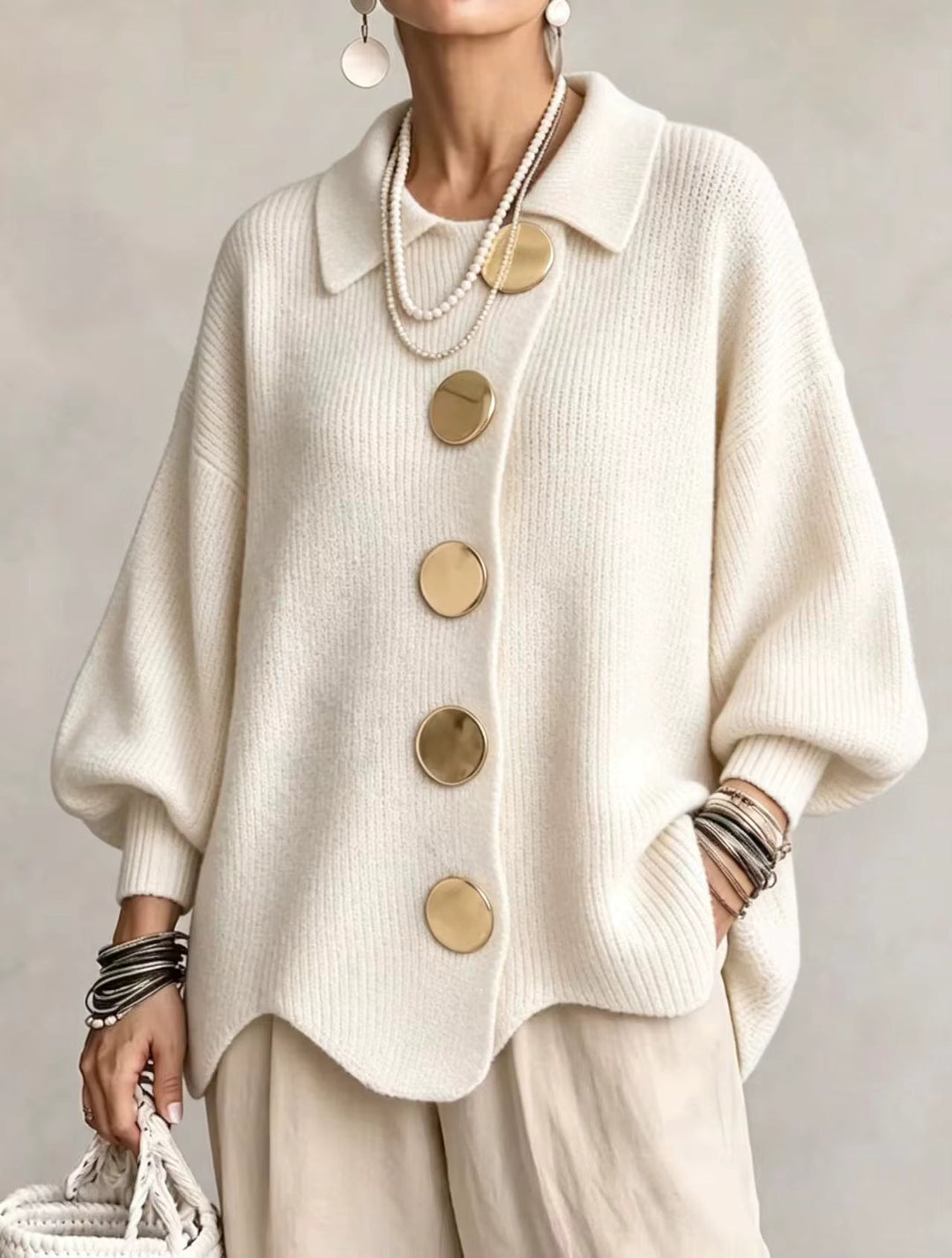 Elegant oversized cardigan med iøjnefaldende knapper