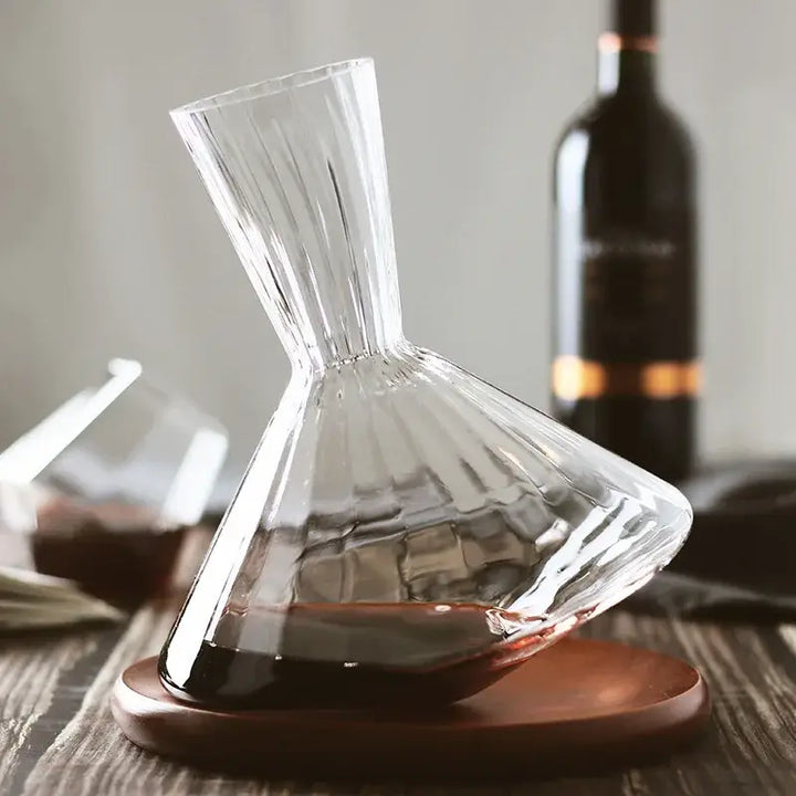 LuxeSwirl krystaldekanter | 360° roterende glaskaraffel til vin, whisky og champagne