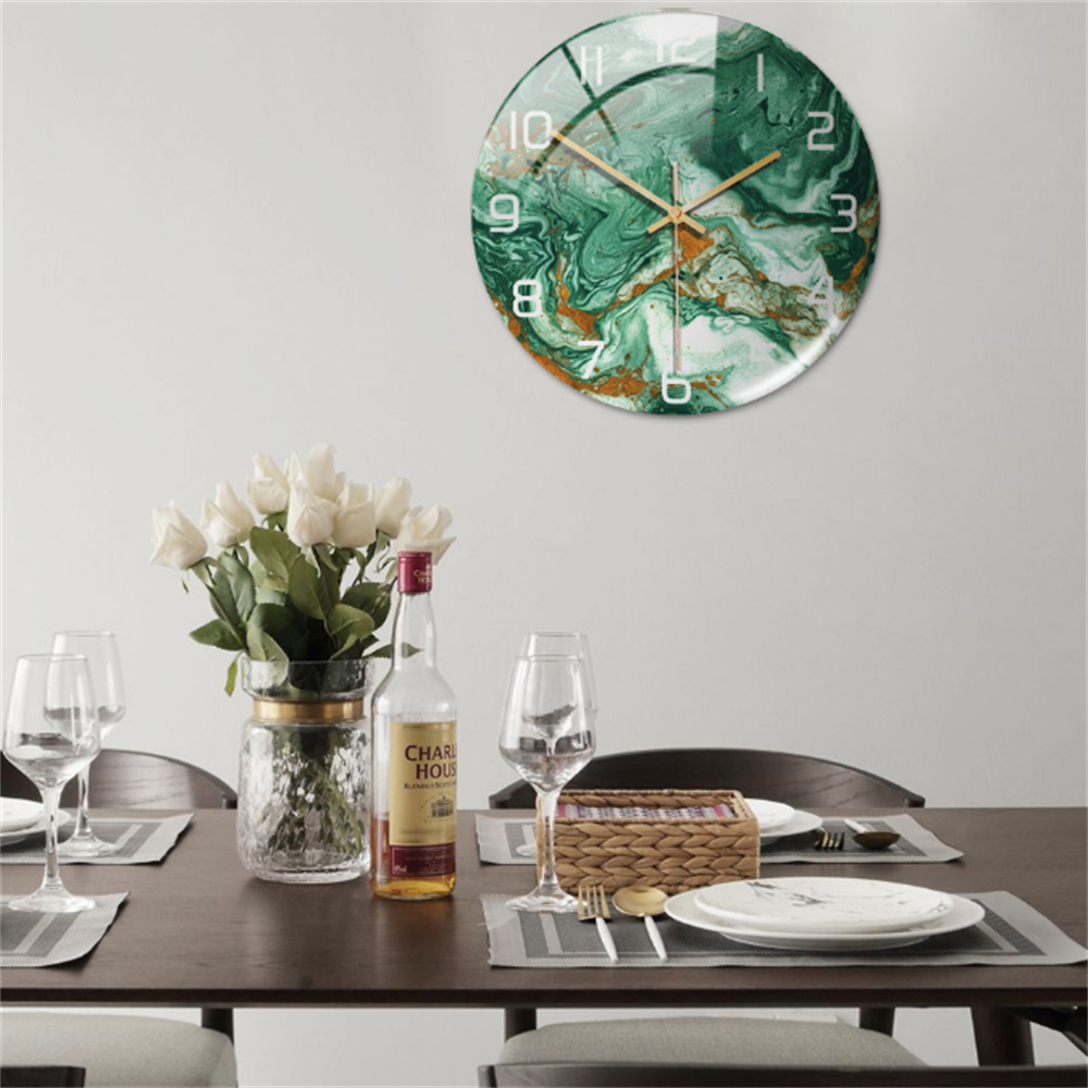 Elegant vægur med marmoreffekt – MarbleTime