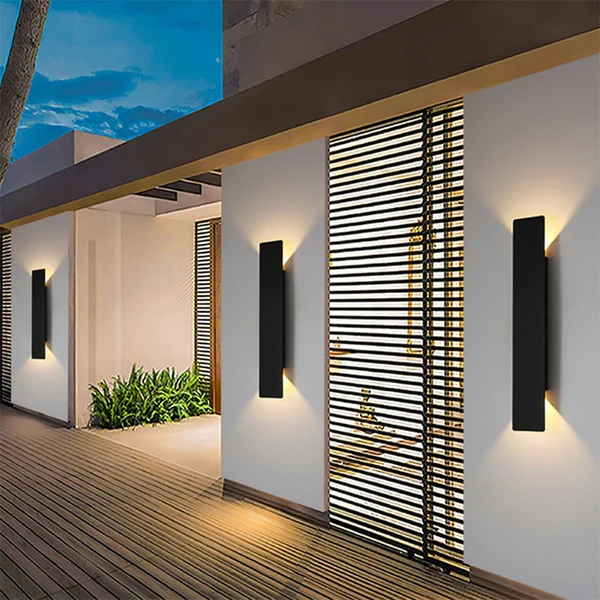 AquaLine LED udendørs væglampe – Elegant design med vejrbestandigt hus