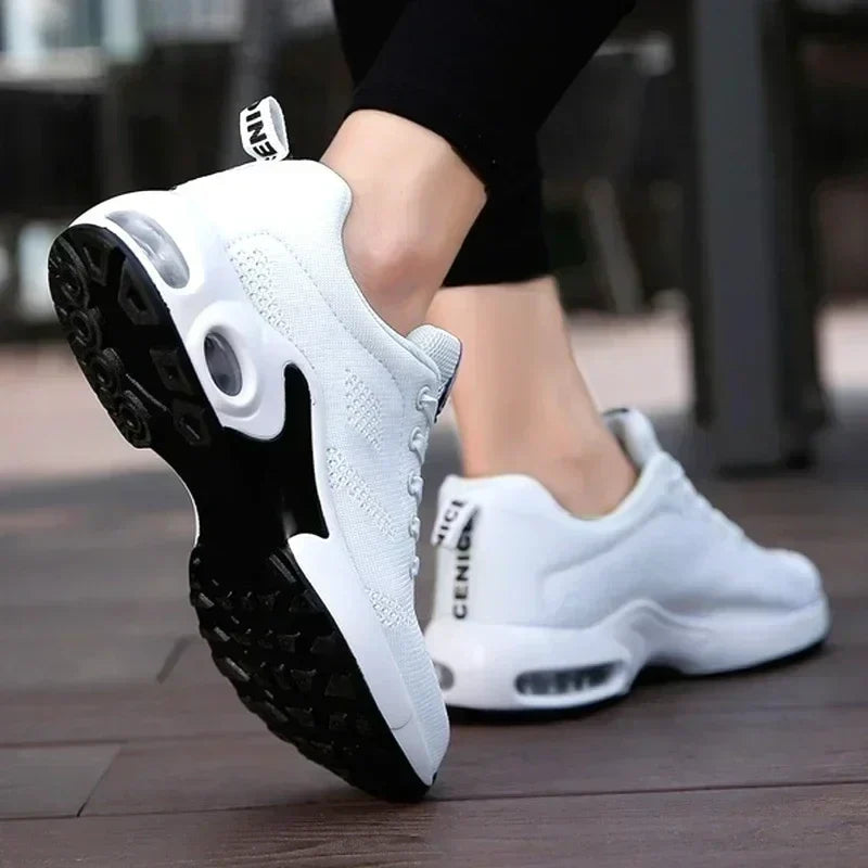 Ortopædiske sneakers til smertelindring – optimal komfort og støtte til fodbuen