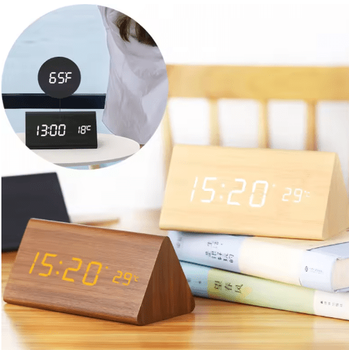WoodSense LED-ur i træ – stemmestyring & stil til ethvert rum