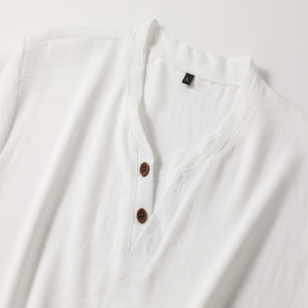 Herre-T-shirt med V-hals | Henley-knaplukning og elegant look
