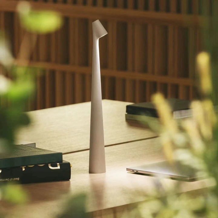 Trådløs LED-bordlampe i designerudseende med 3-trins touch-dæmpning