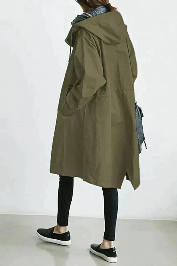 Oversized vandtæt trenchcoat med hætte