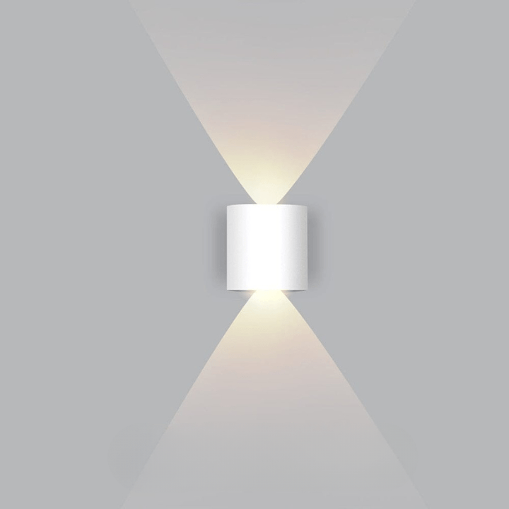 Vandtæt LED-udendørsvæglampe – slank aluminium, energibesparende