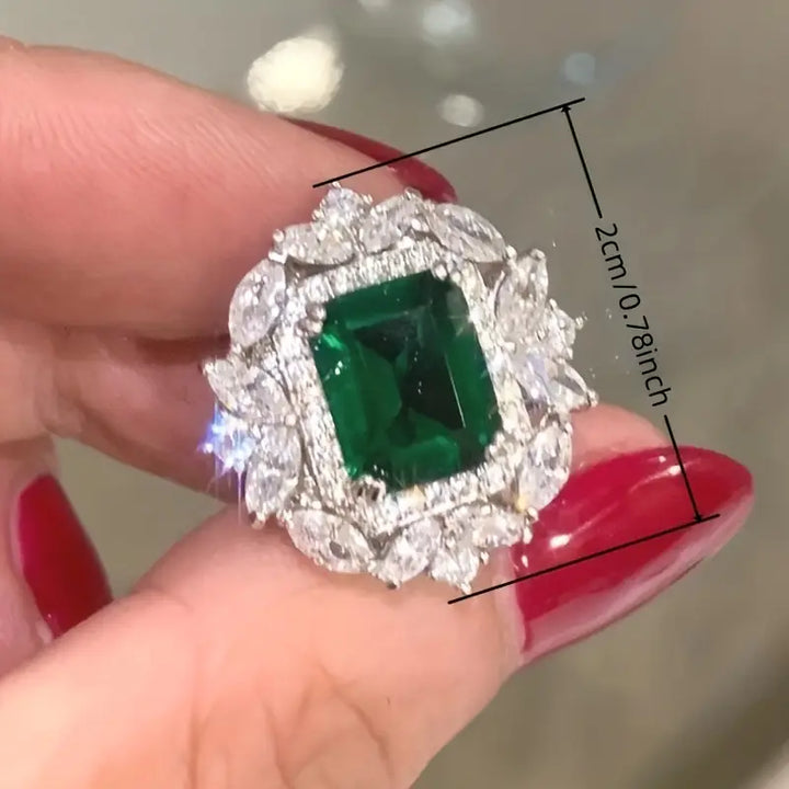 Elegante øreringe i hvidguld med diskret zirkonia